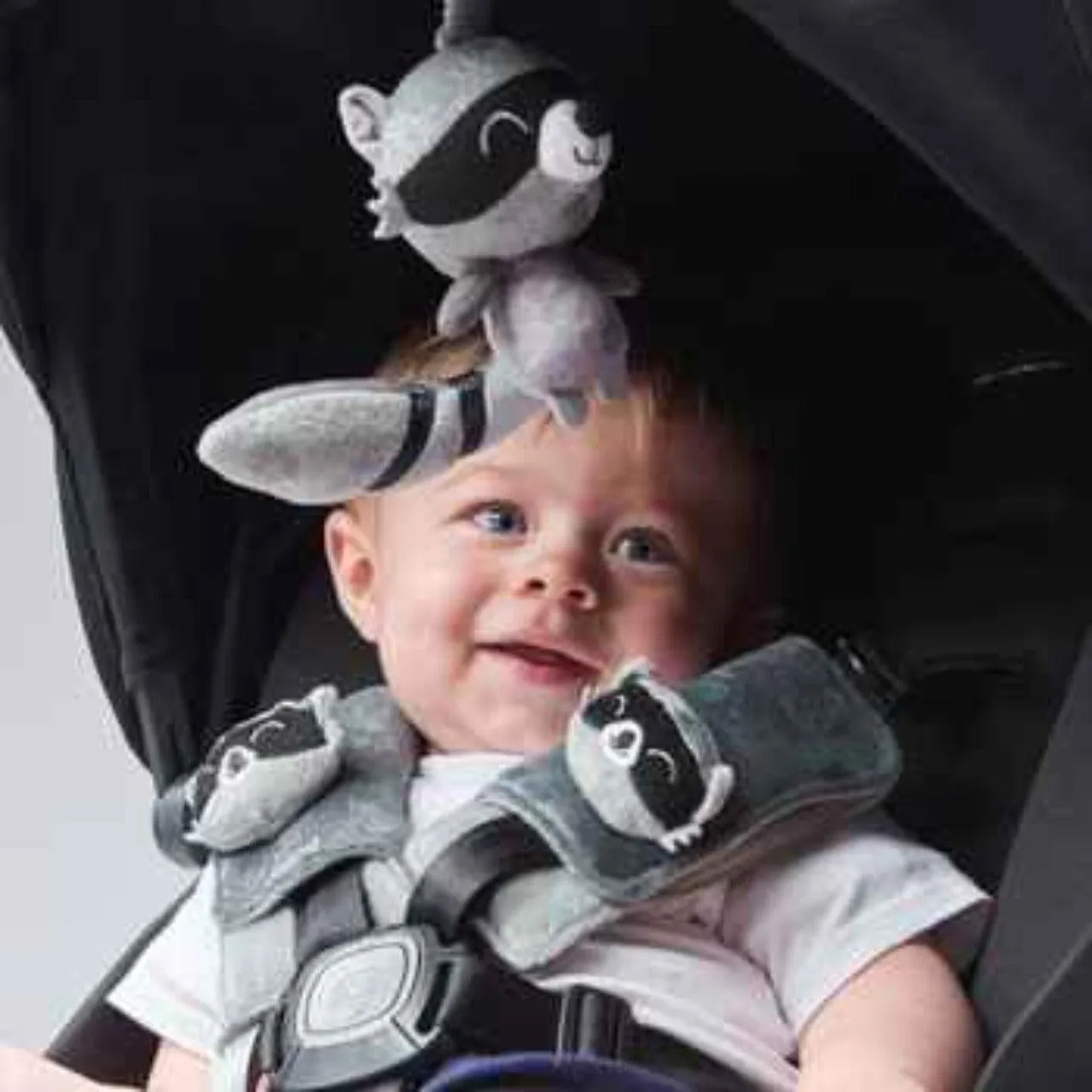 Diono Car Seat Harness Soft Wraps & Linkie Toy