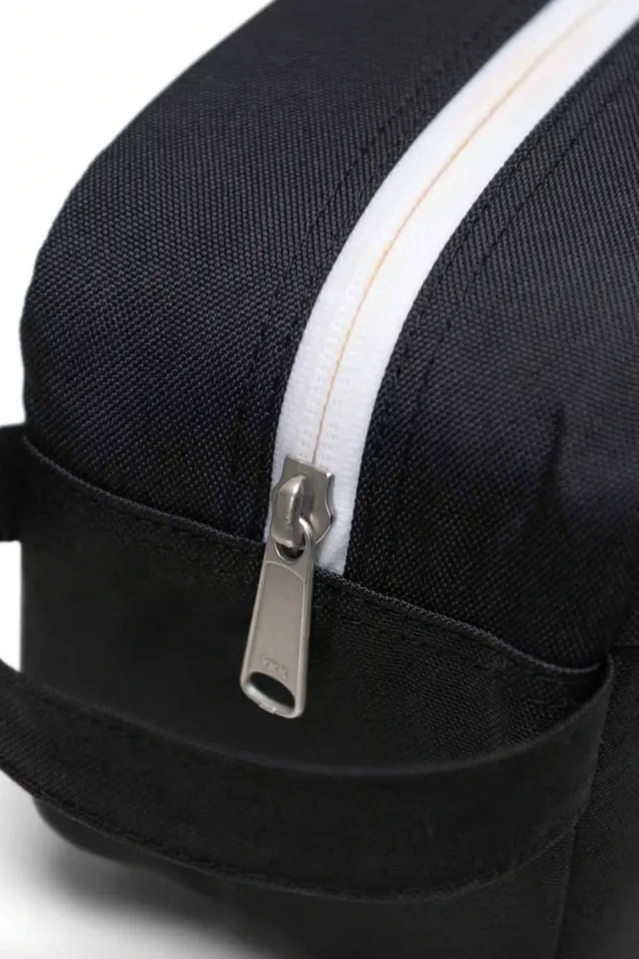 HERSCHEL CHAPTER TRAVEL KIT - BLACK