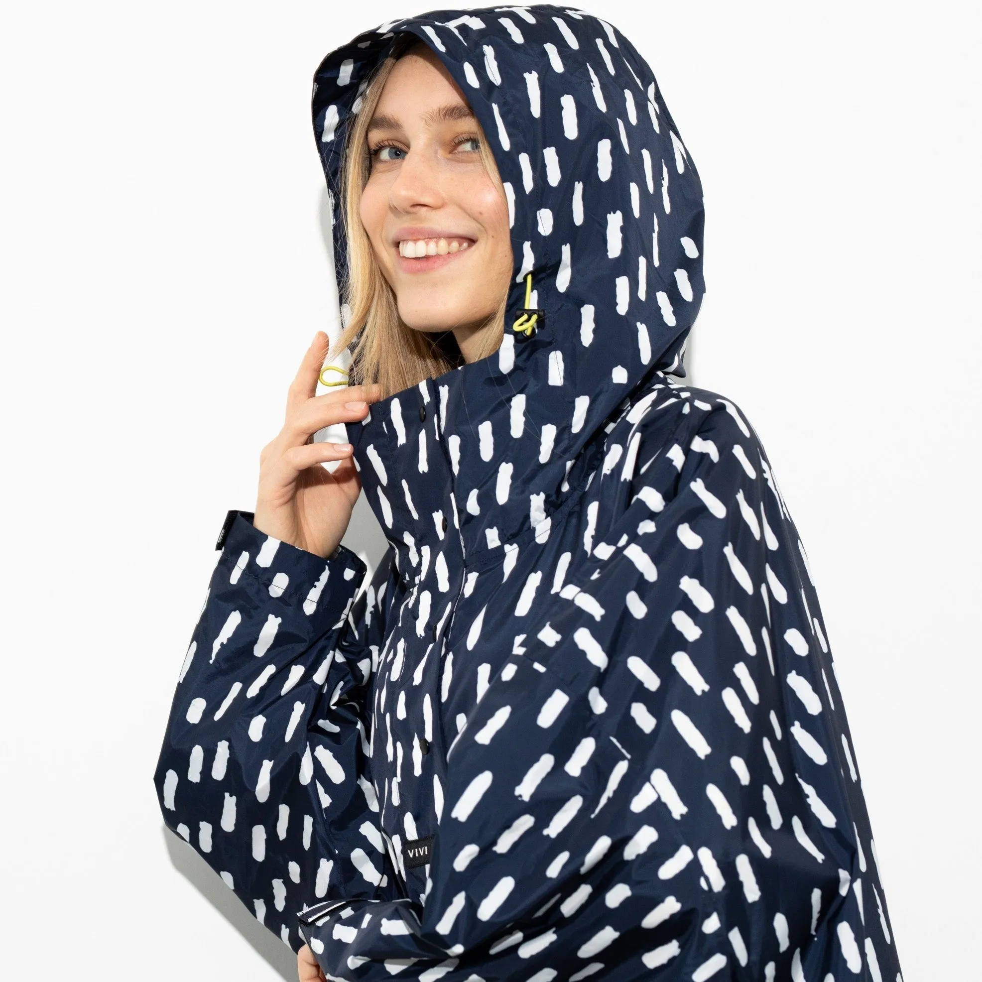Raincoat drops navy/white