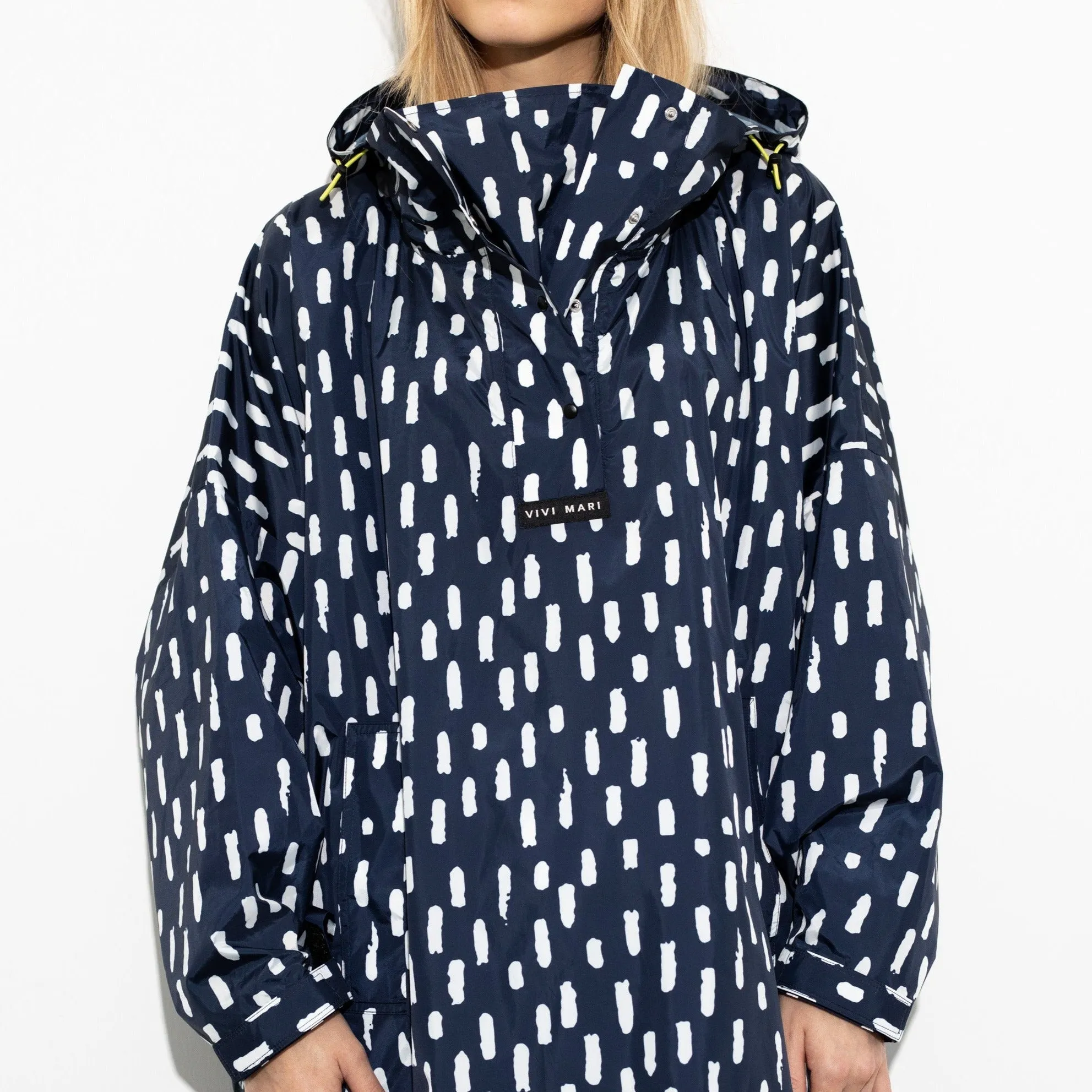 Raincoat drops navy/white